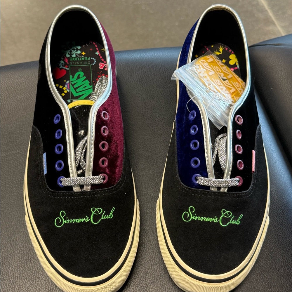 FEATURE X VANS "SINNER'S CLUB" PART II OG AUTHENTIC LX  Sz 10.5 VANS, brand new